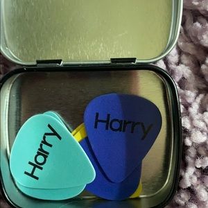 Harry styles Pics & case